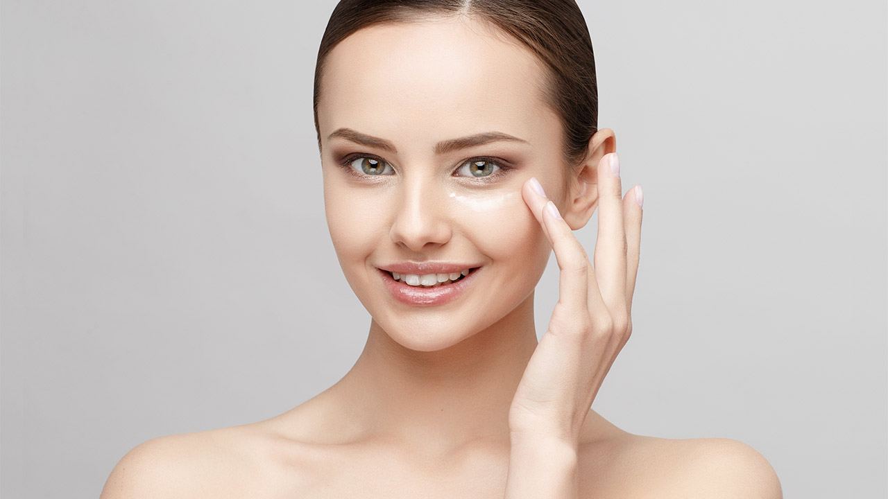 Loreal Paris BMAG Article The Best Remedies For Dark Circles Under The Eyes D